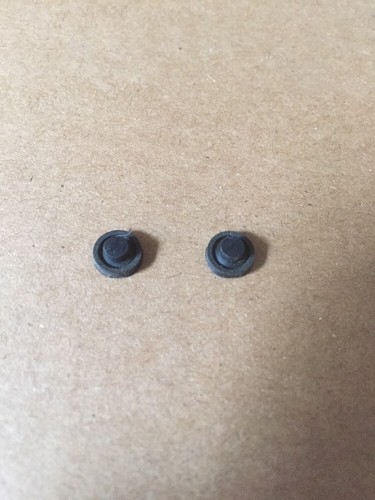 Mouse rubbers situated - situated, under