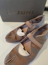 New Womens Nike Skims Rift