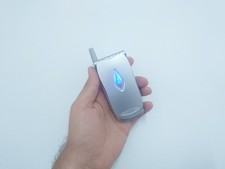 Faulty NEC N21i Silver (Unlocked) Mobile phone brick vintage 3G film prop spares