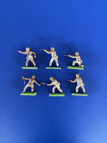 Britains deetail toy soldiers - britains,