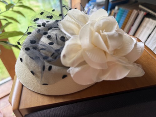 Brand new cream - brand, fascinator