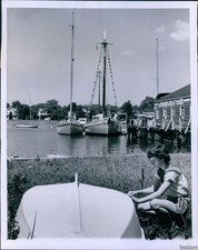 1957 Jessica Reynolds Paints
