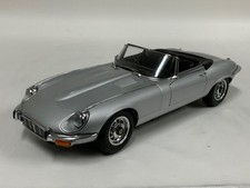 1/18 AutoArt  Jaguar E-Type
