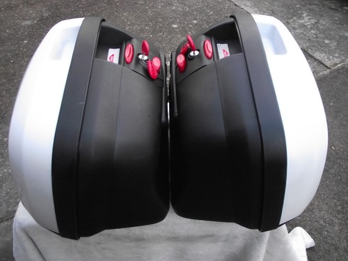 Givi v35 panniers - in, white