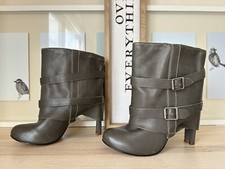 Feud London Womens sz 8 gray