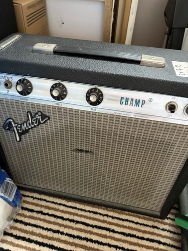 Vintage fender champ - champ, valve