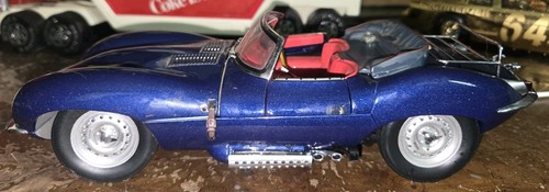 Autoart scale model car - 1/18,
