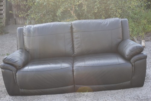 Harveys black seater leather - 4,