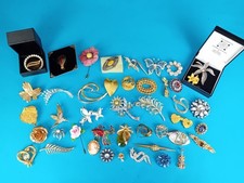 Bundle Costume Jewellery Brooches x44 Job Lot Embellished Vintage Retro
