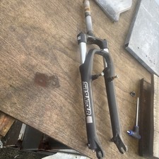 SR SUNTOUR XCE28 FRONT FORK