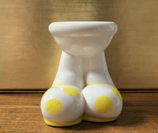 BIG FOOT EGGCUP walking ware