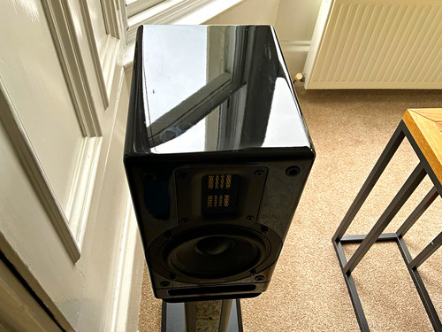 Scansonic bookshelf - m5,