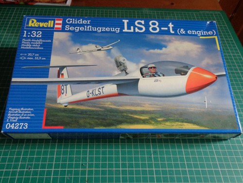 Revell model kit - model,