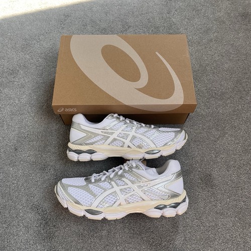White asics gel - white,