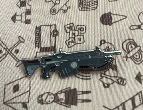 Gears war lancer enamel - lancer,