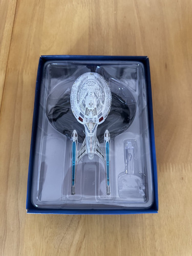 Eaglemoss star trek uss - trek,