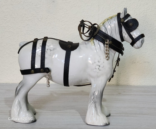 Beswick dapple grey - grey, gloss