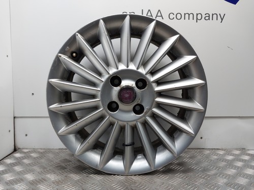 Alloy wheel fiat grande punto - fiat,
