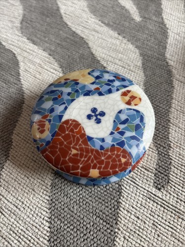 Porcelain trinket box vibrant - trinket,