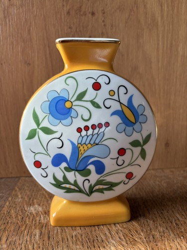 Vintage lubiana yellow - vintage,