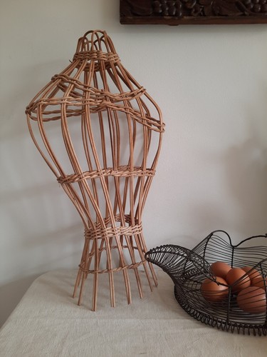 Ornamental freestanding wicker - ornamental,