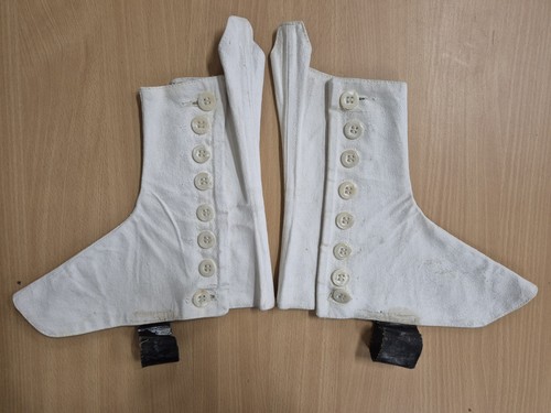 White spats - spats, (lot