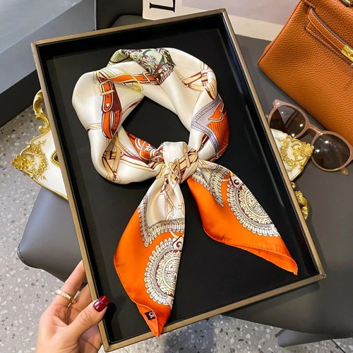 Women 70x70cm silk scarf - women’s,