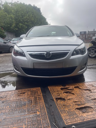 Vauxhall astra bumper front - vauxhall, j