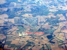 Photo upper heyford airfield - photo,