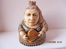 NOVELTY 2001 SATIRE FIGURINE