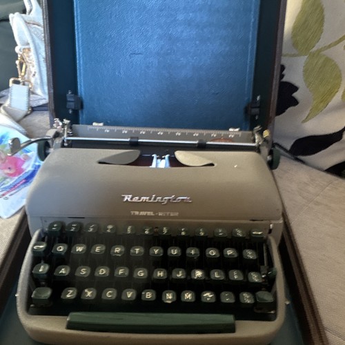 Vintage remington travel riter - remington, travel-riter