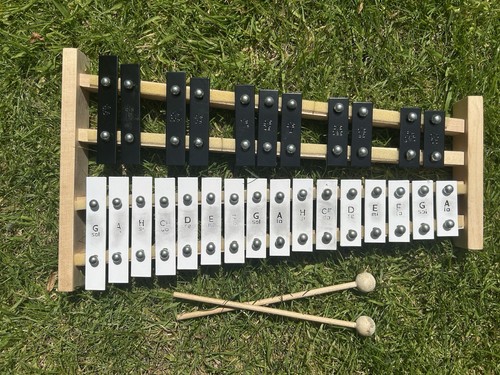 Chromatic glockenspiel note - chromatic,