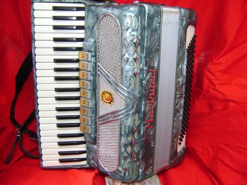 Marinucci 120 bass accordion - 120, 4