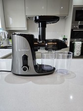 AMZCHEF Cold Press Juicer with 2 Speed Control - High Juice Yield Juicer