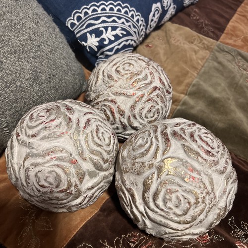 Decorative ceramic balls - ceramic,