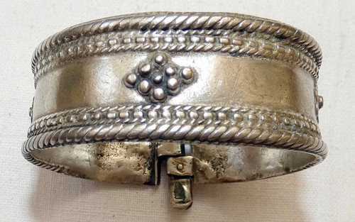 Antique bedouin engraved - antique,