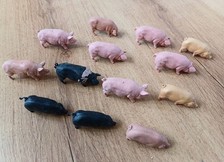 VINTAGE BRITAINS TOY FARMYARD