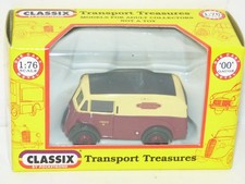 Classix EM76617 Morris J Van