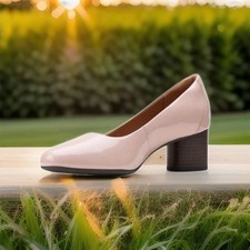 New Clarks UK 5.5 /EU 39 Un