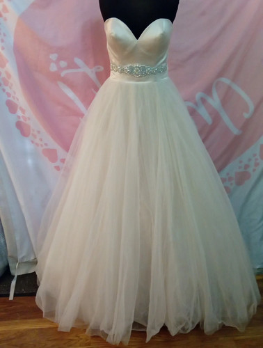 Job lot wedding dresses - job,
