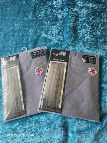 Pair voile panels - of,