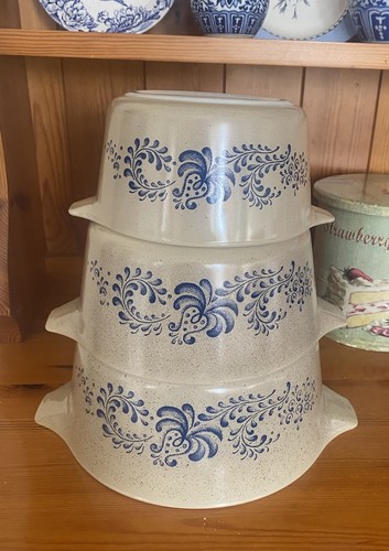 Vintage pyrex homestead - pyrex,