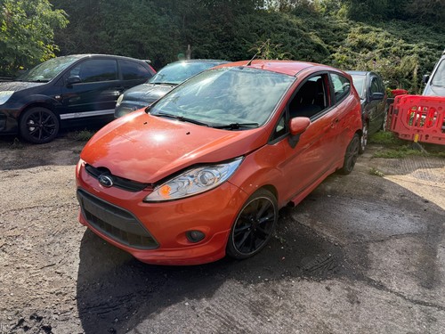 Breaking ford fiesta - breaking,
