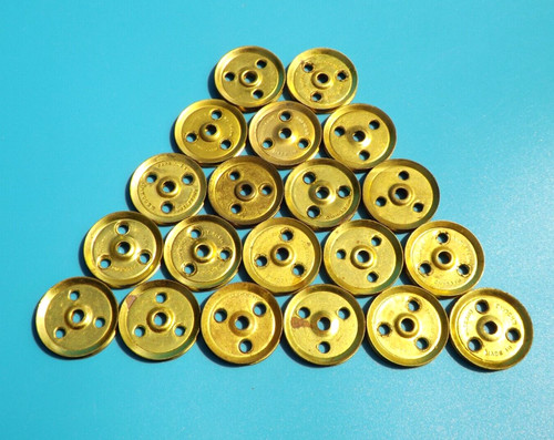 Twenty meccano pulleys - twenty,
