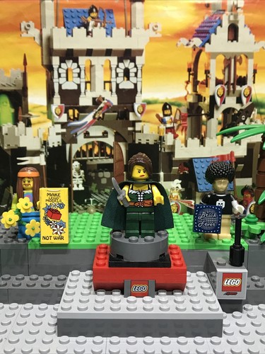 Lego castle mini figure - lego,