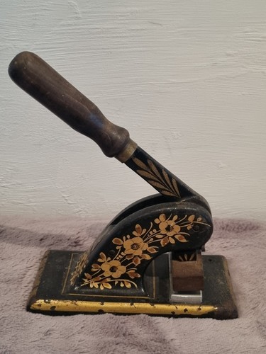 Antique painted cast iron - antique,