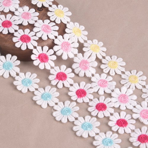 Daisy flower lace fabric - daisy, trim