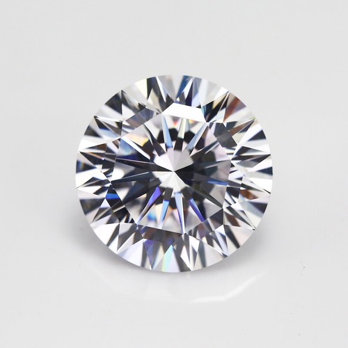 White brilliant cut cubic - cut,