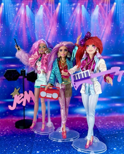 Raya kimber danse - jem, and