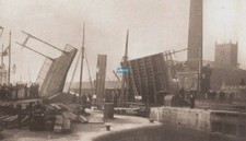 Hull Social History: Monument
